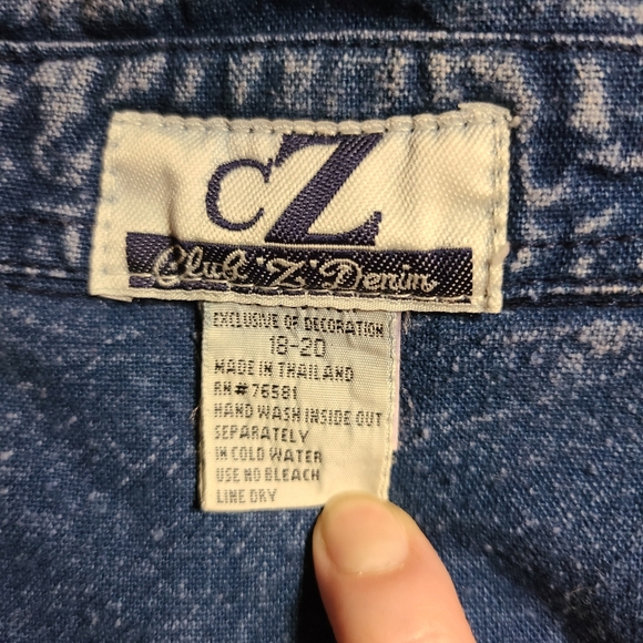 Club Z Denim Womens 18-20 Distressed Retro Denim Button Up - Picture 8 of 13